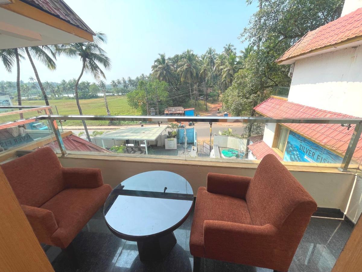 Hotel Goa Continental Arpora Exterior foto