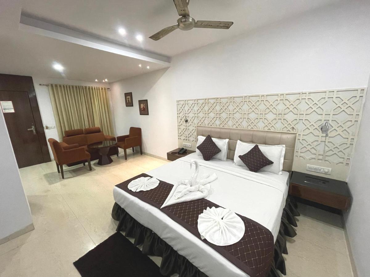 Hotel Goa Continental Arpora Exterior foto