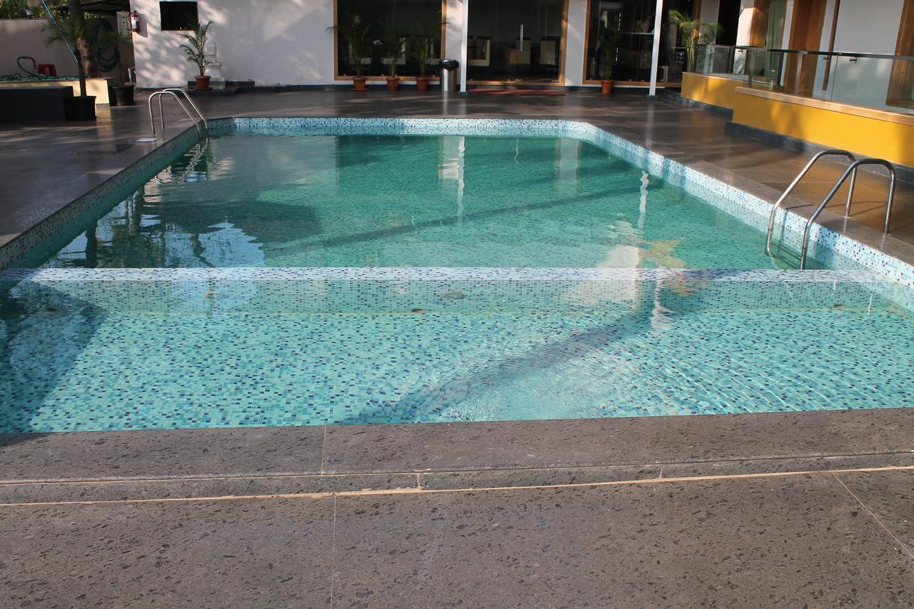 Hotel Goa Continental Arpora Exterior foto
